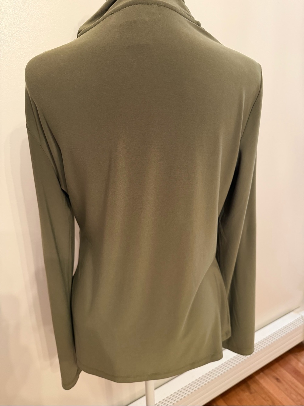 DKNY Olive Green Surplice Crossfront Long Sleeve Knit Top Size L - Picture 12 of 12
